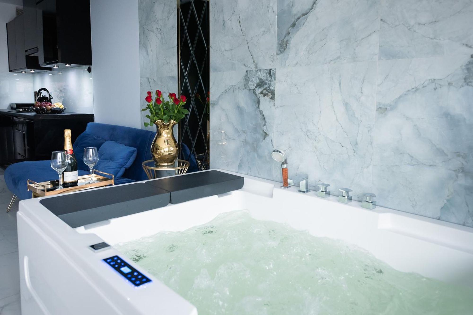 Apartament Jacuzzi グディニャ エクステリア 写真